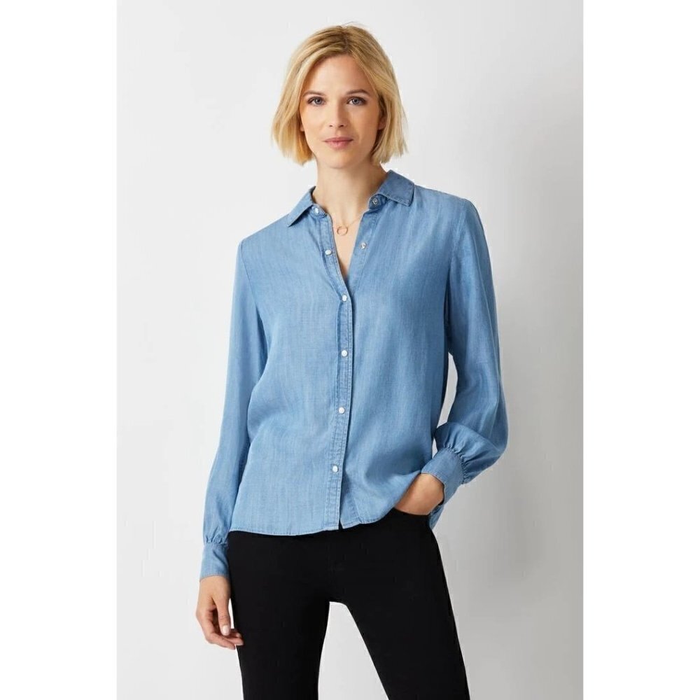 Boutique Ecru Chambray Blue Long Sleeve Button Down M